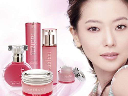 金喜善化妝品 綻放東方之美，科技與藝術(shù)交融的護膚臻品